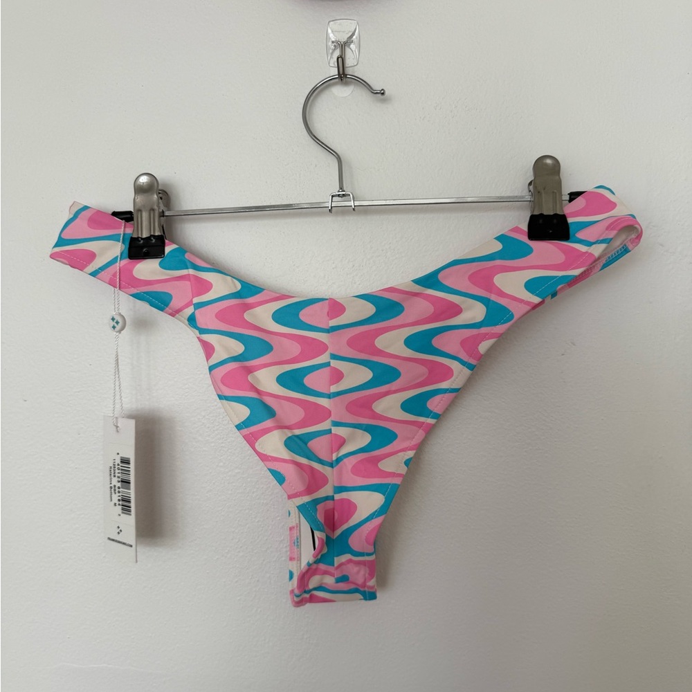 Colorful Patterned Bikini Set - Picture 6 of 7